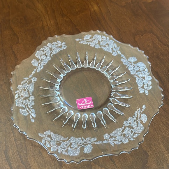 Vintage New Martinsville Viking hand made plate 7.5” floral etched glass - Picture 8 of 8